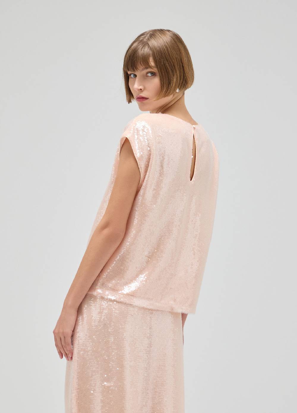 LES COPAINSTop smanicato con paillettes Italia