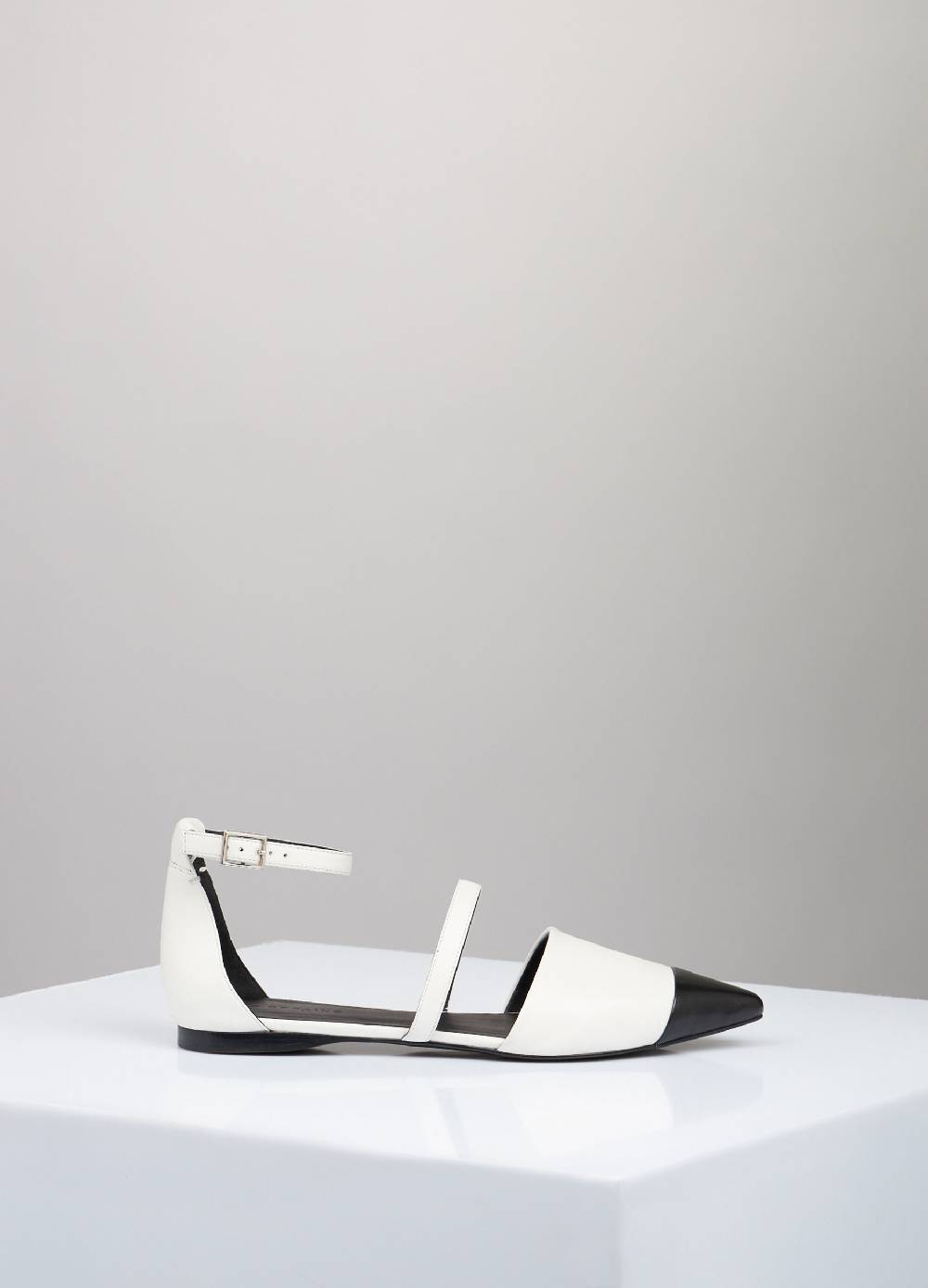 LES COPAINSBallerine in vera pelle con laccetto alla caviglia Vendite Flash