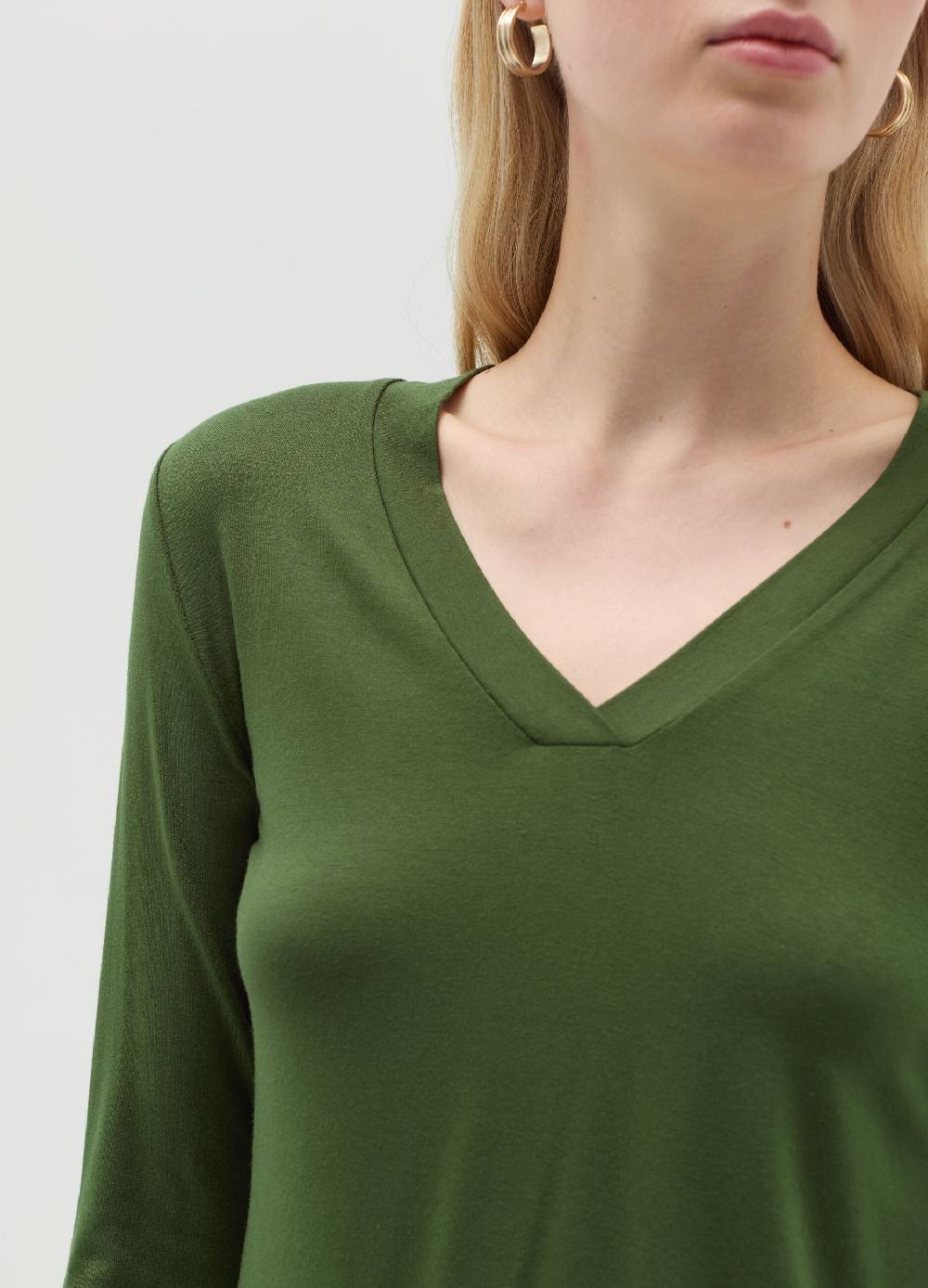 OVS T-shirt in viscosa stretch con scollo a V Vendita Economica