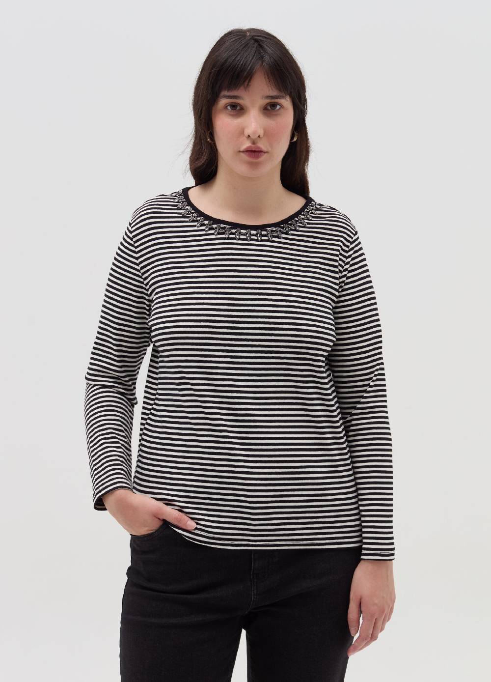 MYA T-shirt con applicazione gioiello Curvy Vendite Flash