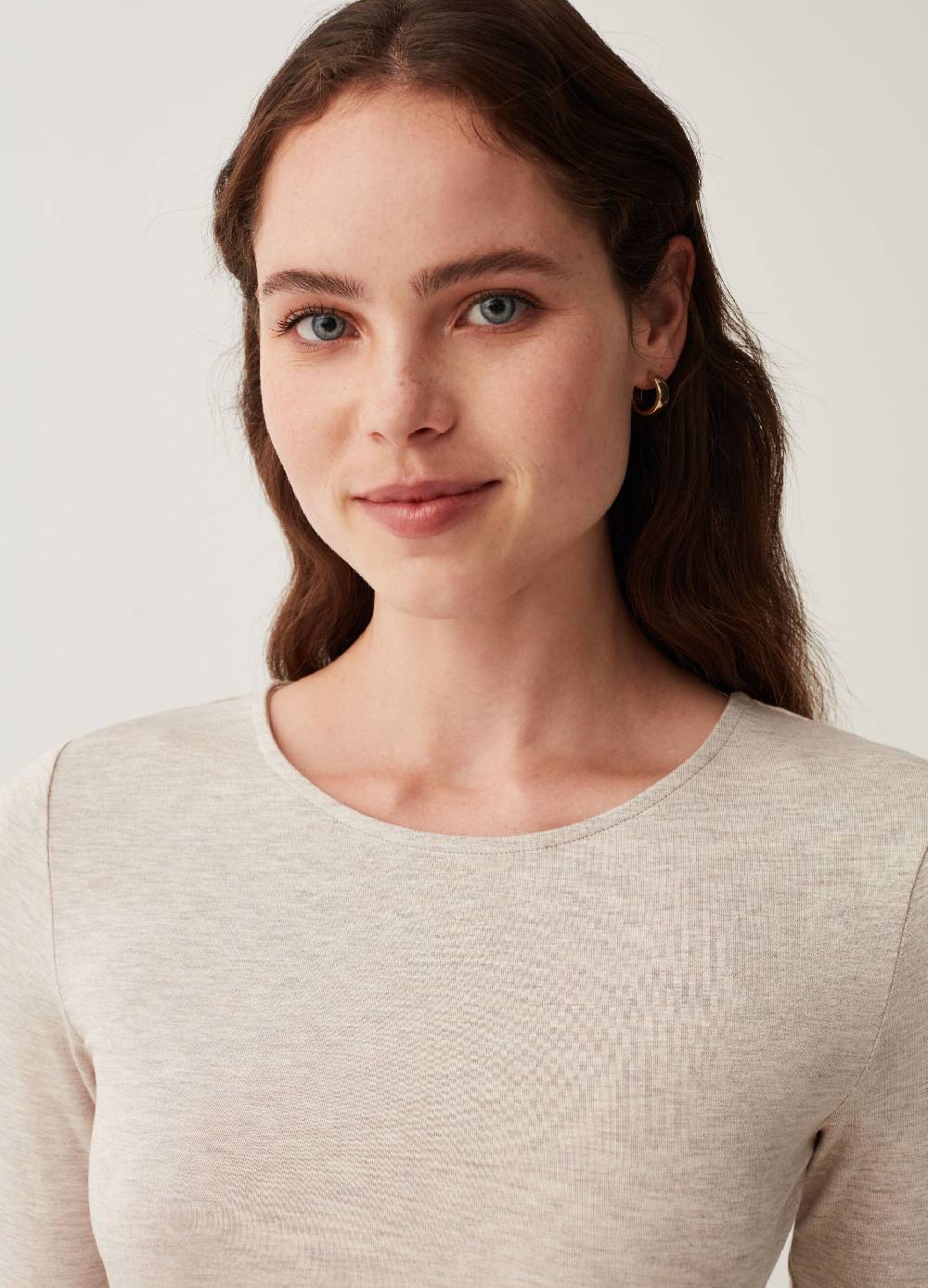 OVS T-shirt in viscosa stretch con maniche lunghe In Linea