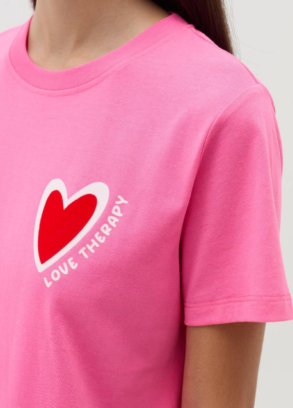 LOVE THERAPY T-shirt con stampa cuore Consegna Veloce