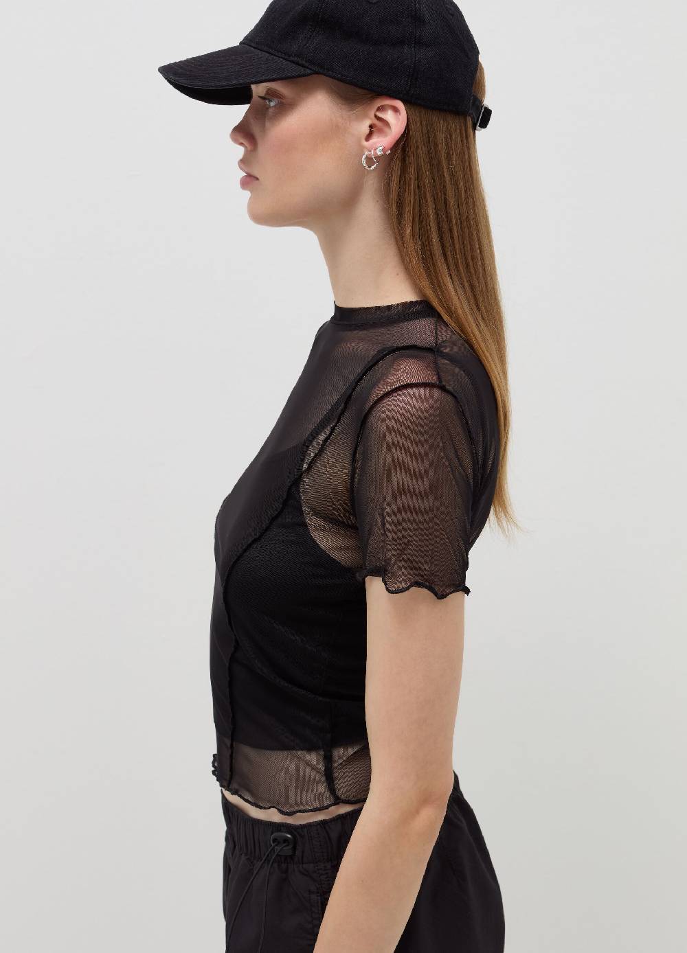 B. ANGEL T-shirt crop in mesh con profili ondulati Prezzo Ridotto