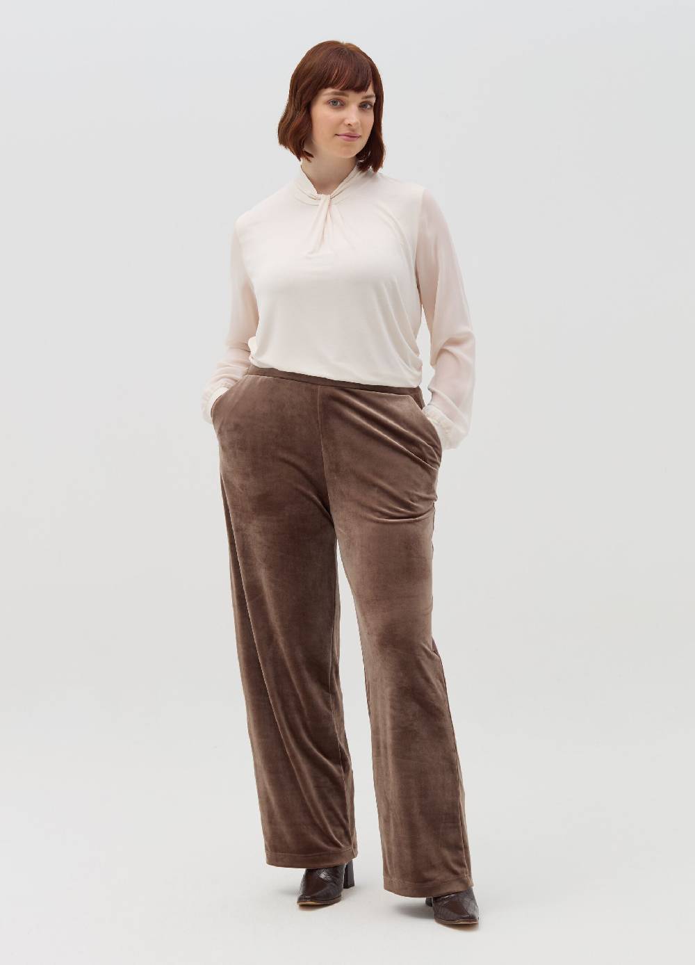 MYA T-shirt in viscosa stretch con nodo Curvy Vendita