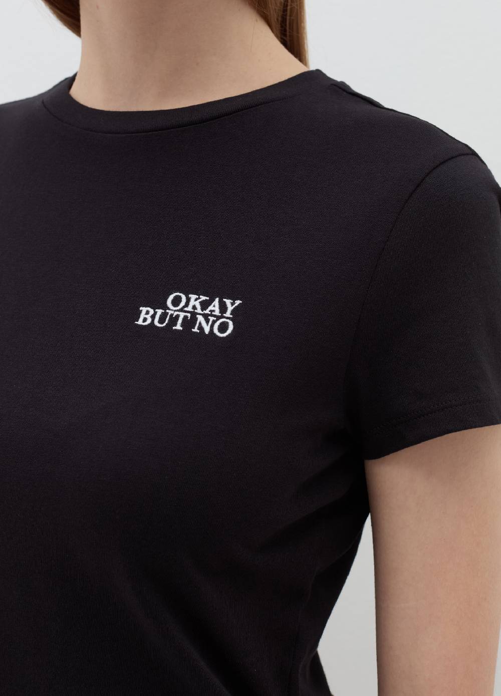 B. ANGEL T-shirt crop con ricamo lettering Consegna Veloce