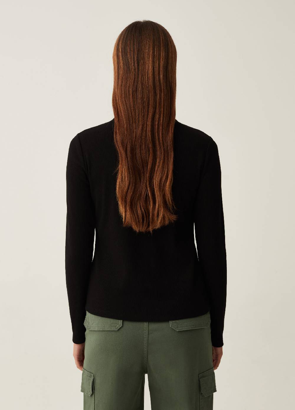 OVS T-shirt mock neck con dettaglio cut out Acquista Ora
