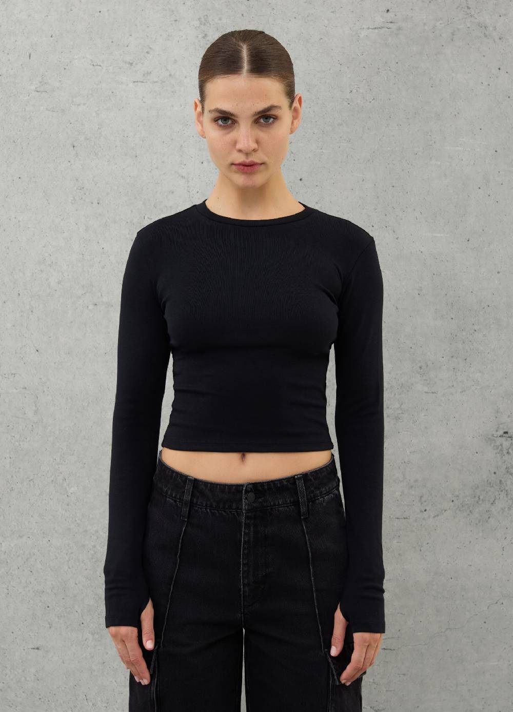 UTOPJA Crop Longsleeve T-shirt Black 2025