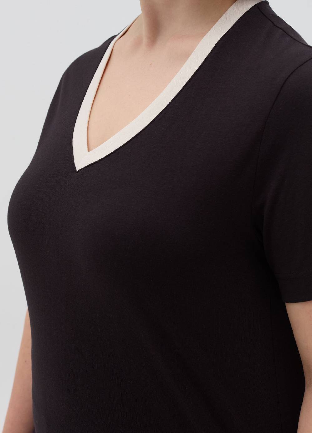 MYA T-shirt scollo a V a contrasto Curvy Qualità