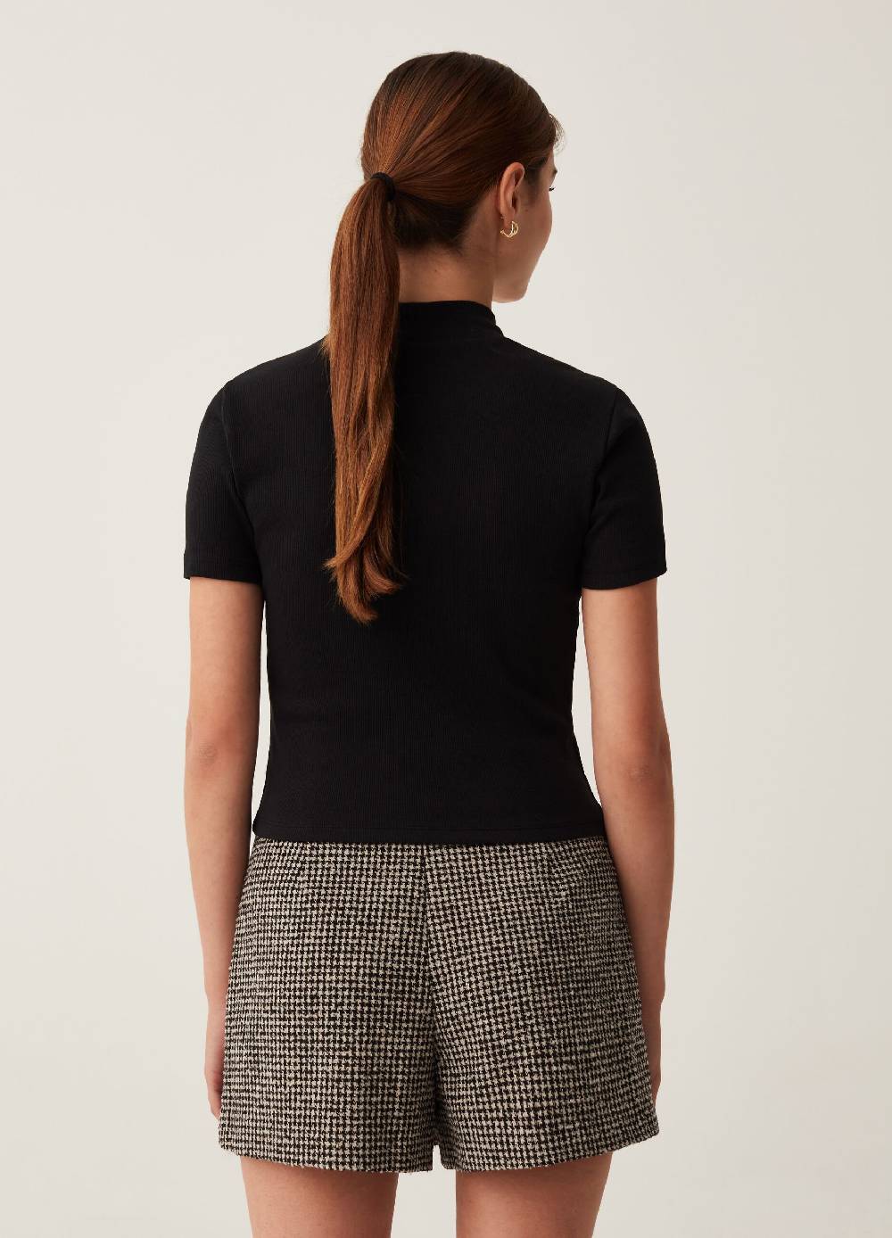 B. ANGEL T-shirt a costine sottili mock neck Fino Al -60%