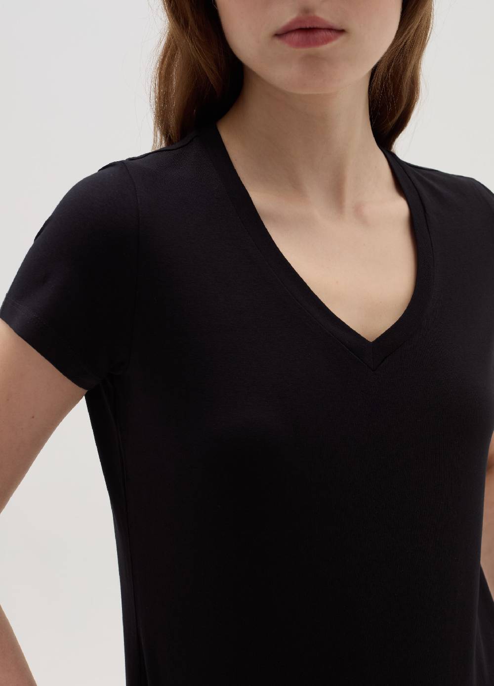 OVS T-shirt tinta unita con scollo a V Economico