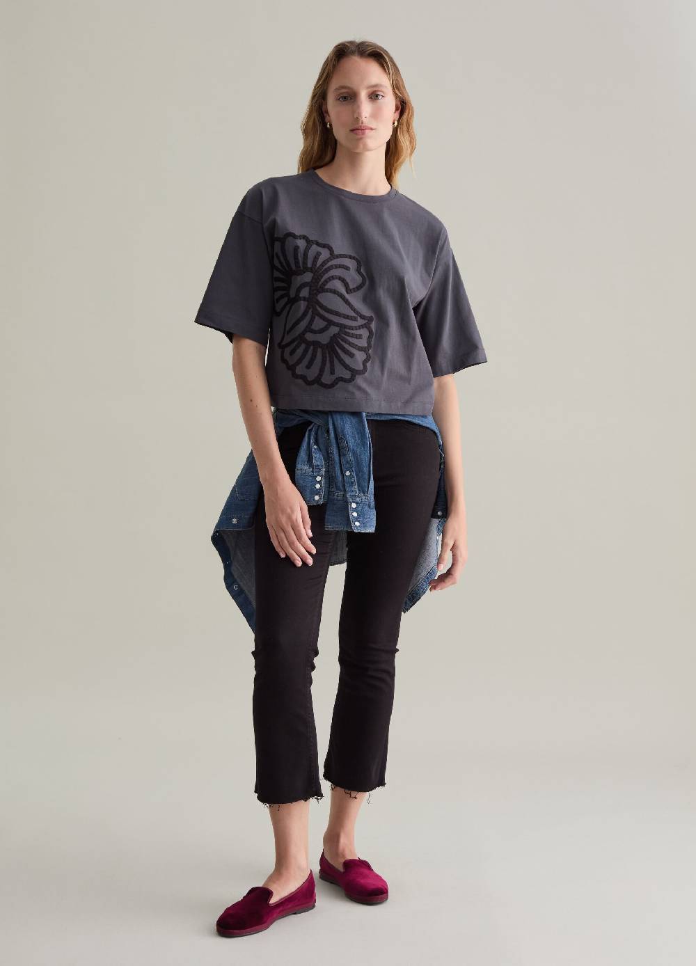 PIOMBO T-shirt over con ricamo floreale Offerta San Valentino