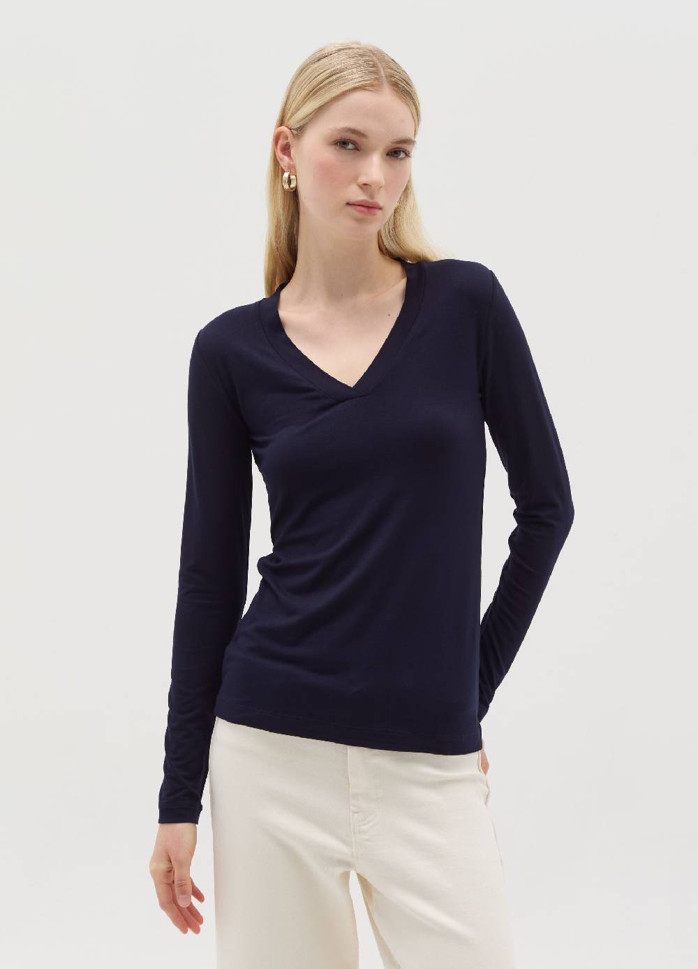OVS T-shirt in viscosa stretch con scollo a V Smaltimento dello stoccaggio