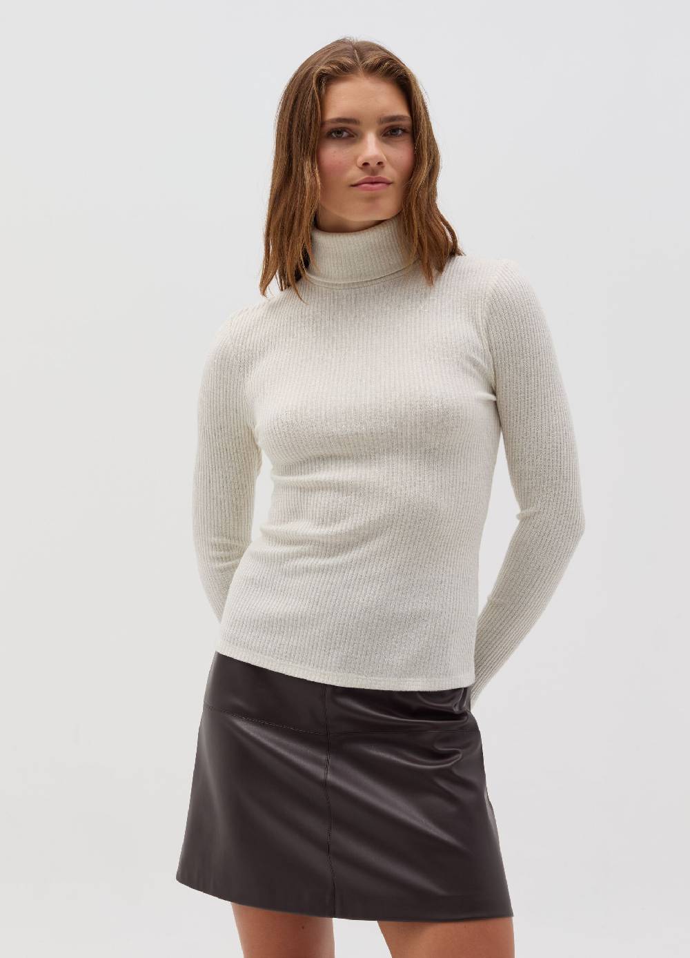OVS T-shirt in lurex a maniche lunghe con collo alto Offerte esclusive