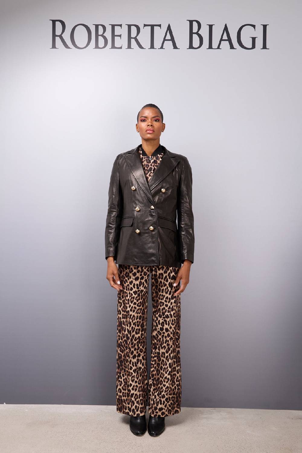 Roberta Biagi GIA0974 Online
