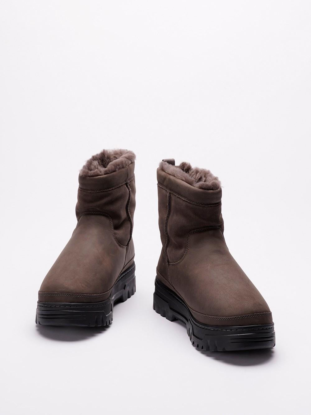 Ugg `Heritage Pull-On Trailgazer` Boots Consegna Veloce