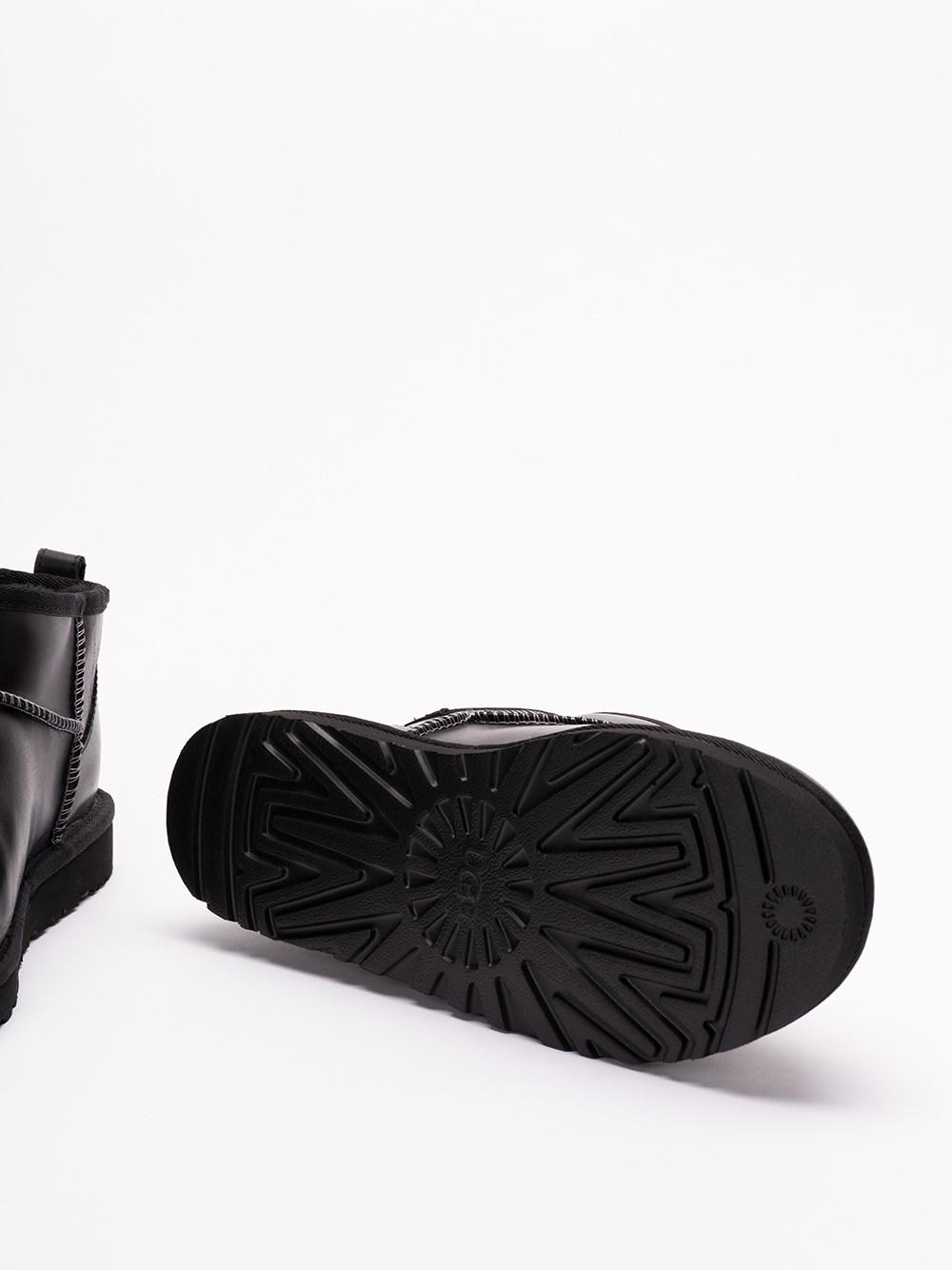 Ugg `Classic Ultra Mini Leather Regen` Boots Vendita