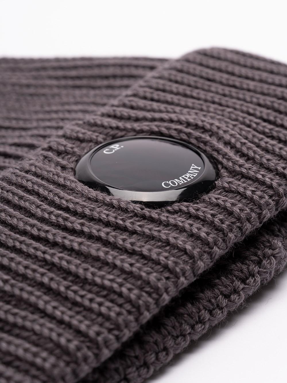 C.p. company `Lens` Beanie Grandi sconti