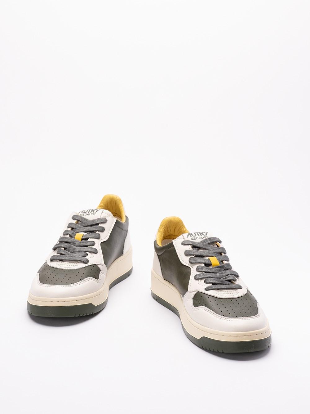 Autry `Medalist` Low-Top Sneakers Acquista Ora