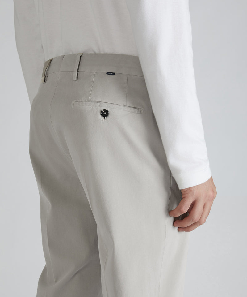Slowear Pantalone tapered fit in cotone e lyocell Offerte