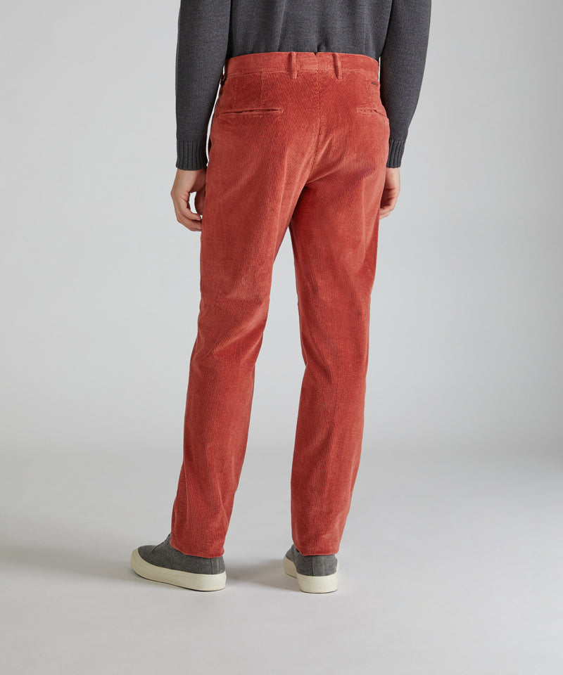 Slowear Pantalone slim fit in velluto Sconto