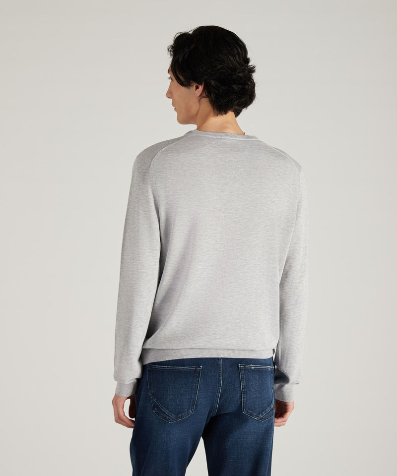 Slowear Maglia con scollo a V in cotone crêpe certificato Offerta Pasqua