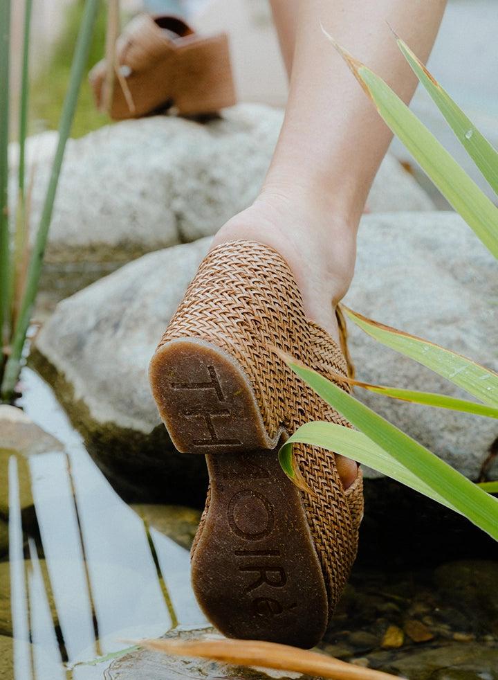 Themoirè ADILIA MICRO WEAVED BROWN Presa