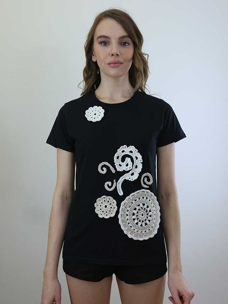 Tricot à Porter T-SHIRT SCOLLO GIRO CON APPLICAZIONI CROCHET I Più Venduti