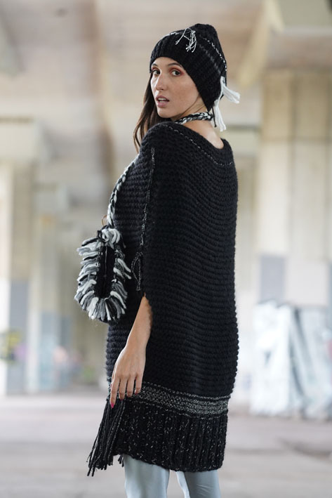 Tricot à Porter Fringe poncho Acquista Ora