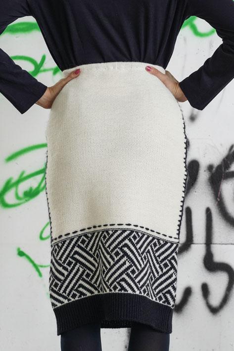 Tricot à Porter Skirt love edge Prezzo Ridotto