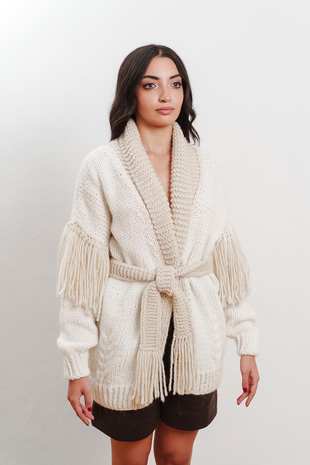 Tricot à Porter Cardigan collo a scialle cintura e frange sul giro manica basso Affare Del Giorno