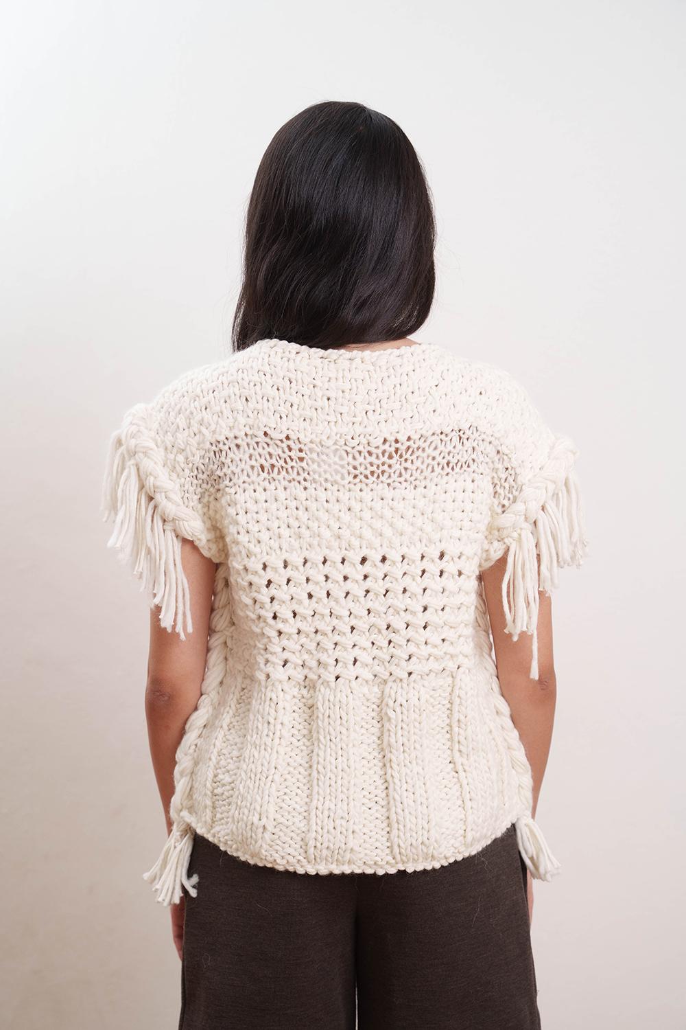 Tricot à Porter Maglia s/m con frange e trecce Sottocosto