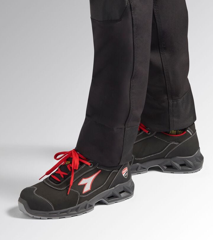 Utility Diadora SHARK ENGINE LOW S3S FO SR ESD Scarpa antinfortunistica bassa 2025