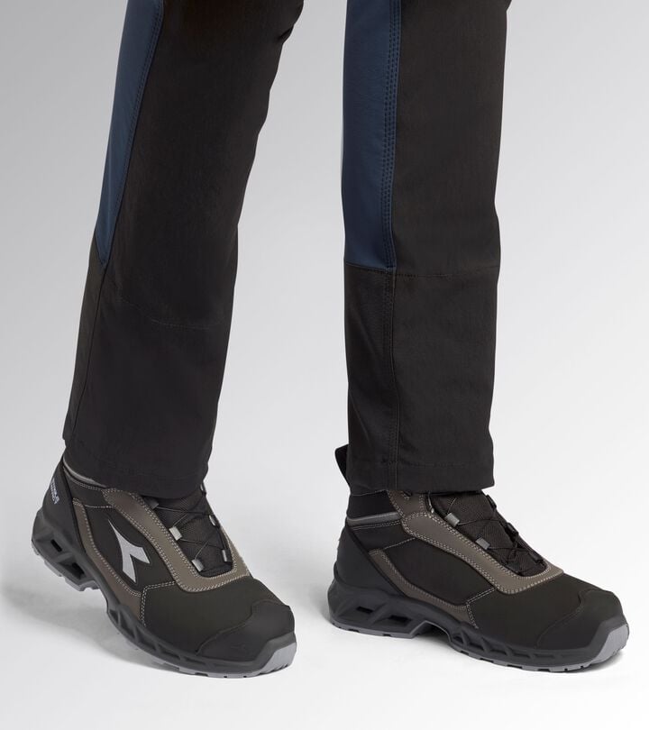 Utility Diadora SHARK ST IMP LEA Q MID S3S FO SR SC ESD Scarpa antinfortunistica alta Soddisfazione Garantita