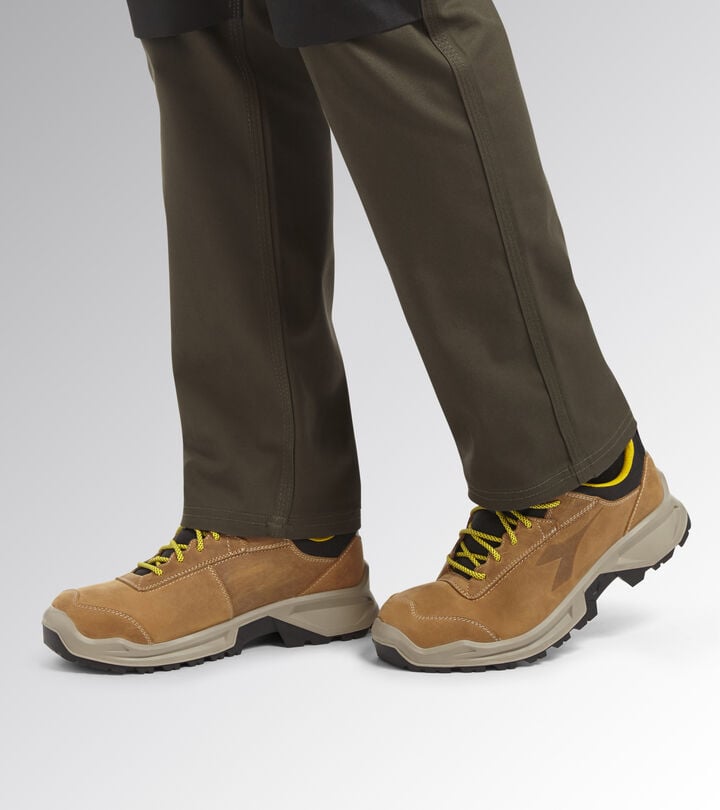 Utility Diadora COUNTRY LOW S3 SRC Scarpa antinfortunistica bassa In Linea
