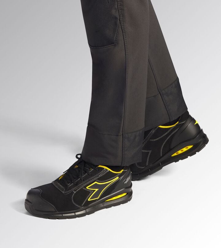 Utility Diadora RUN NET AIRBOX MASTER LOW S3S FO SR SC ESD Scarpa antinfortunistica bassa In Linea