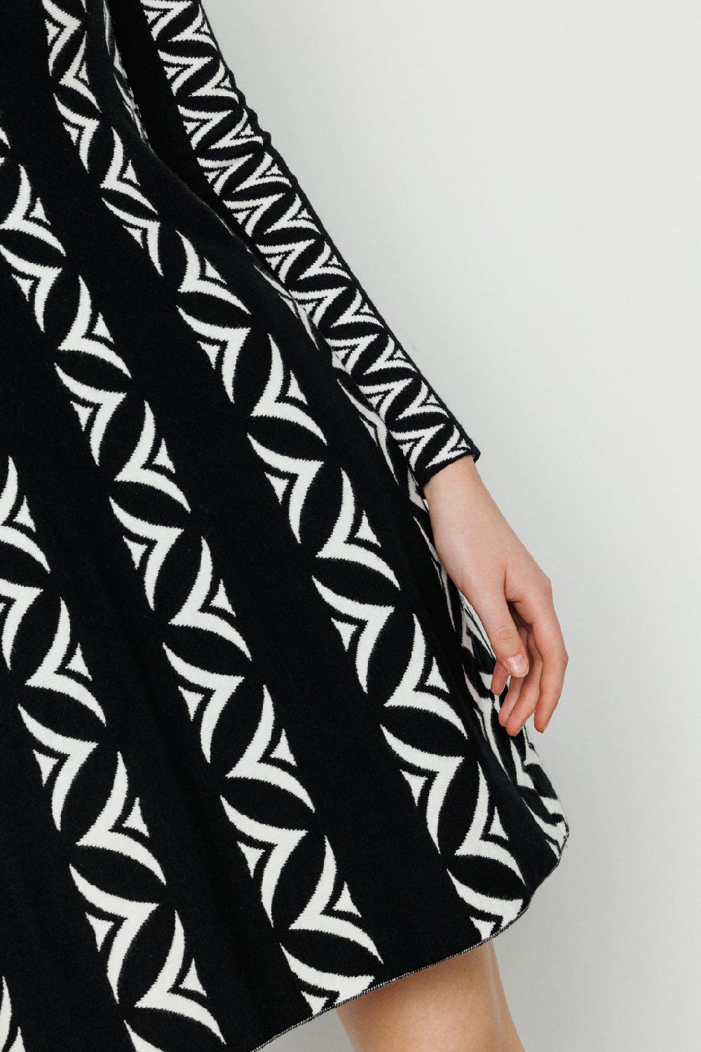 Akep ABITO CORTO AKEP CON GONNA A RUOTA IN JACQUARD Fino Al -60%