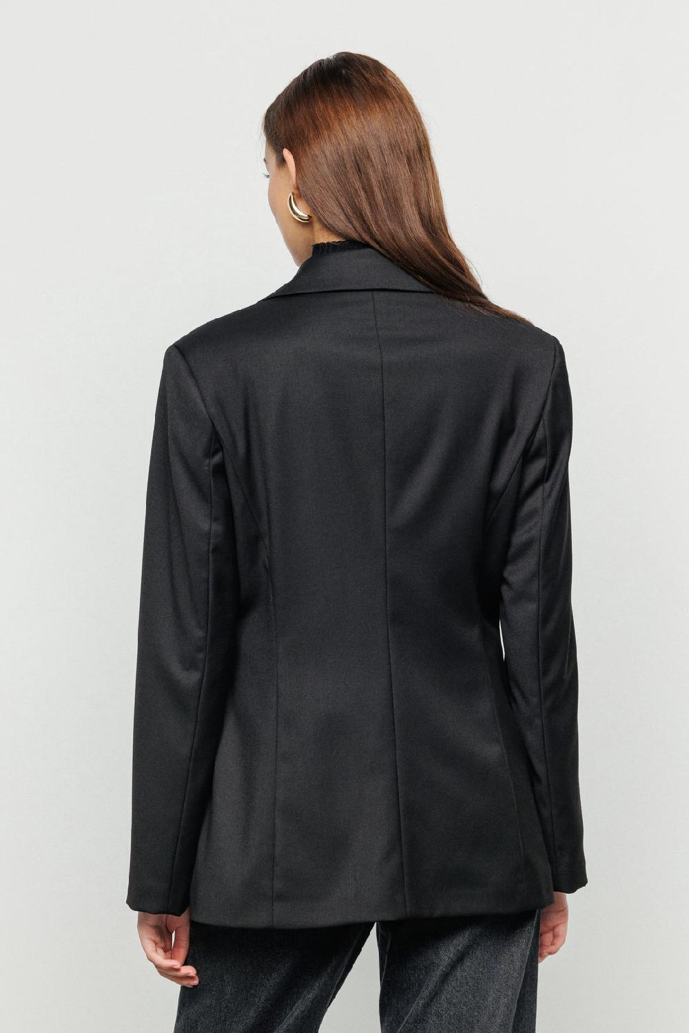 Akep BLAZER AKEP IN FRESCO LANA CON CINTURA IN MAGLIA JACQUARD 2025
