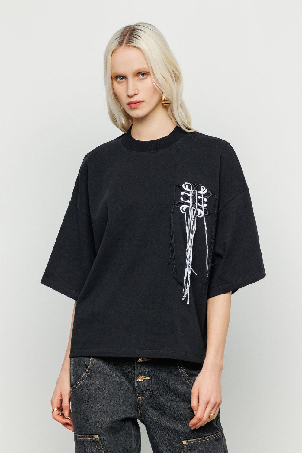 Akep T-SHIRT AKEP FIT OVERSIZE CON RICAMO SUL DAVANTI Fino Al -60%