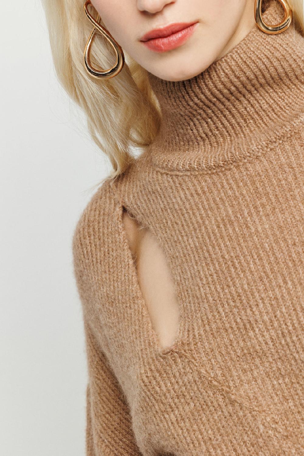 Akep PULLOVER AKEP A COLLO ALTO CON FUSCIACCA LATERALE Prezzo Ridotto