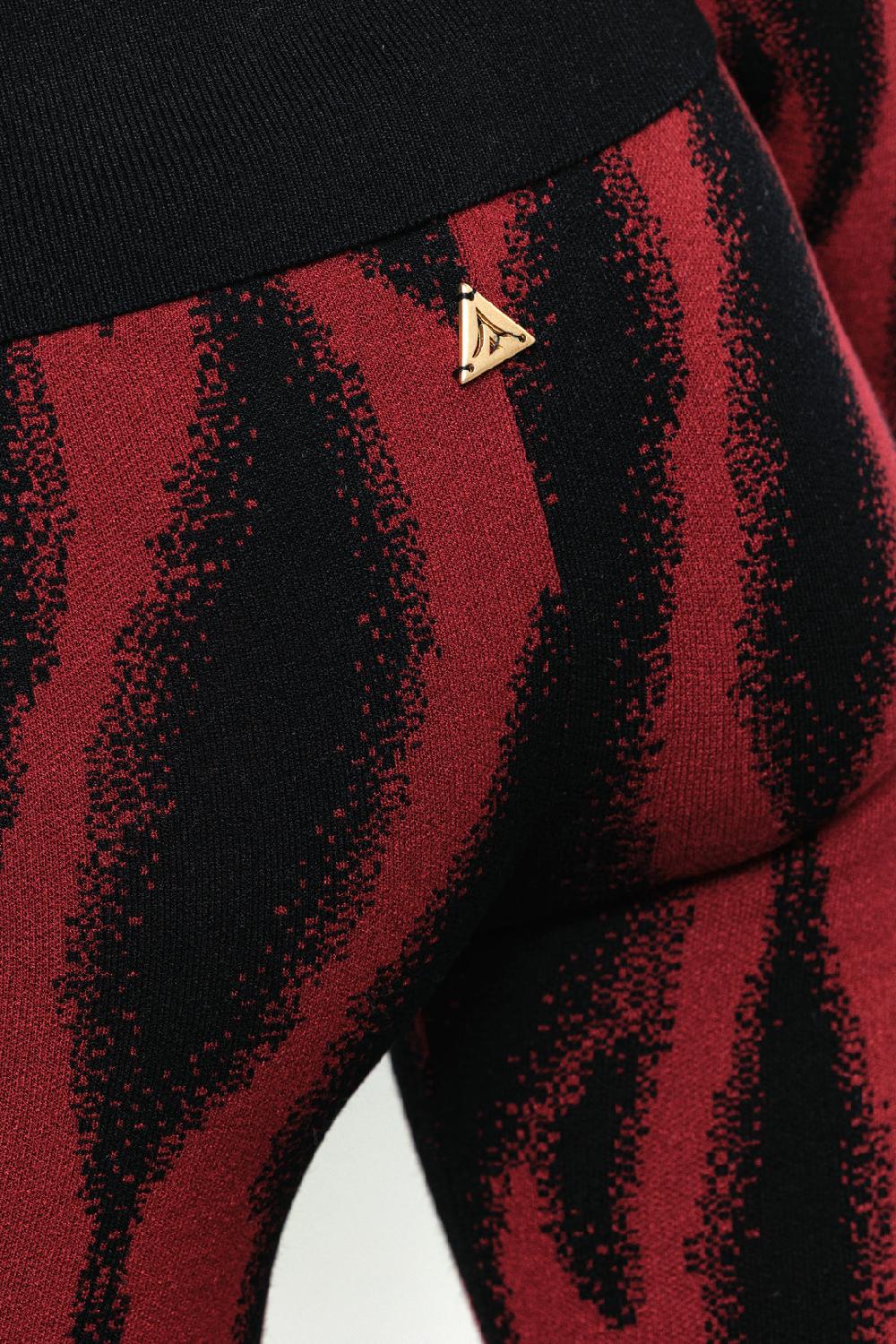 Akep PANTALONE AKEP A ZAMPA JACQUARD ALL OVER ZEBRATO Fino Al -60%