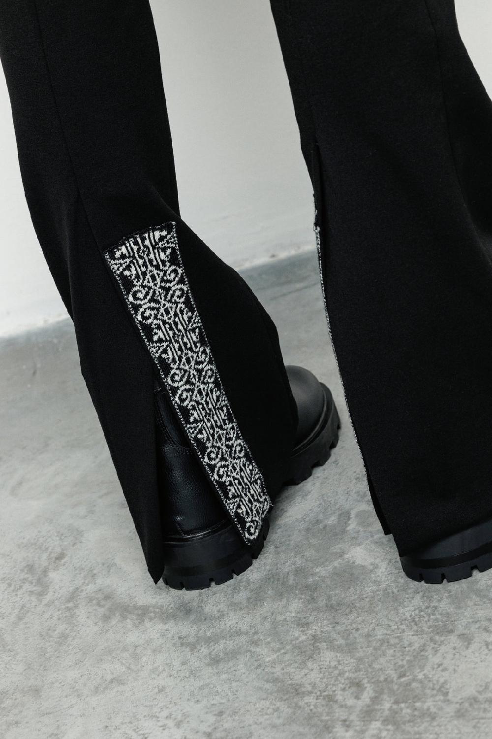 Akep PANTALONE AKEP CON SPACCHI SUL FONDO IN JACQUARD Sottocosto