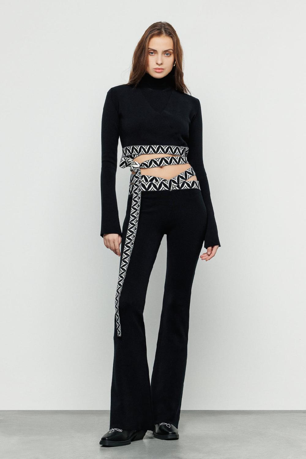 Akep PANTALONE FLARE AKEP CON DETTAGLIO JACQUARD LOGO ALLOVER Outlet